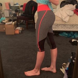 Lulu Lemon Cropped Leggings
